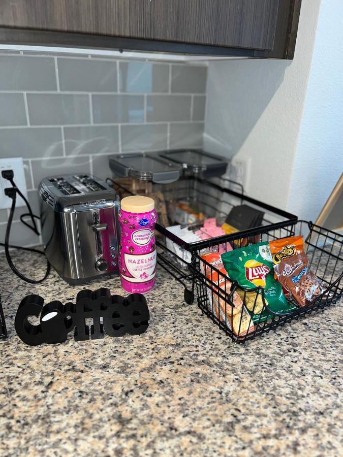 Apartamento Comfy Abode Near Bush Airport Houston Exterior foto