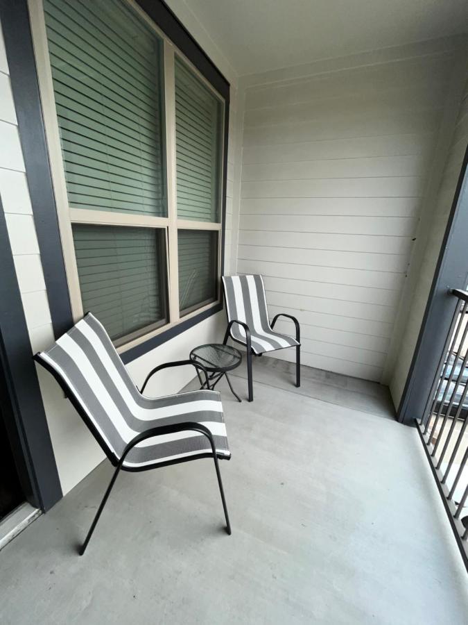 Apartamento Comfy Abode Near Bush Airport Houston Exterior foto