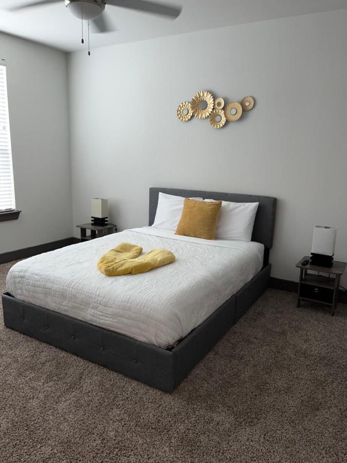 Apartamento Comfy Abode Near Bush Airport Houston Exterior foto
